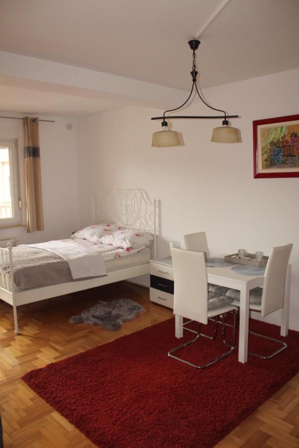 Studio Apartman Ivano Apartment Ðakovo Екстериор снимка